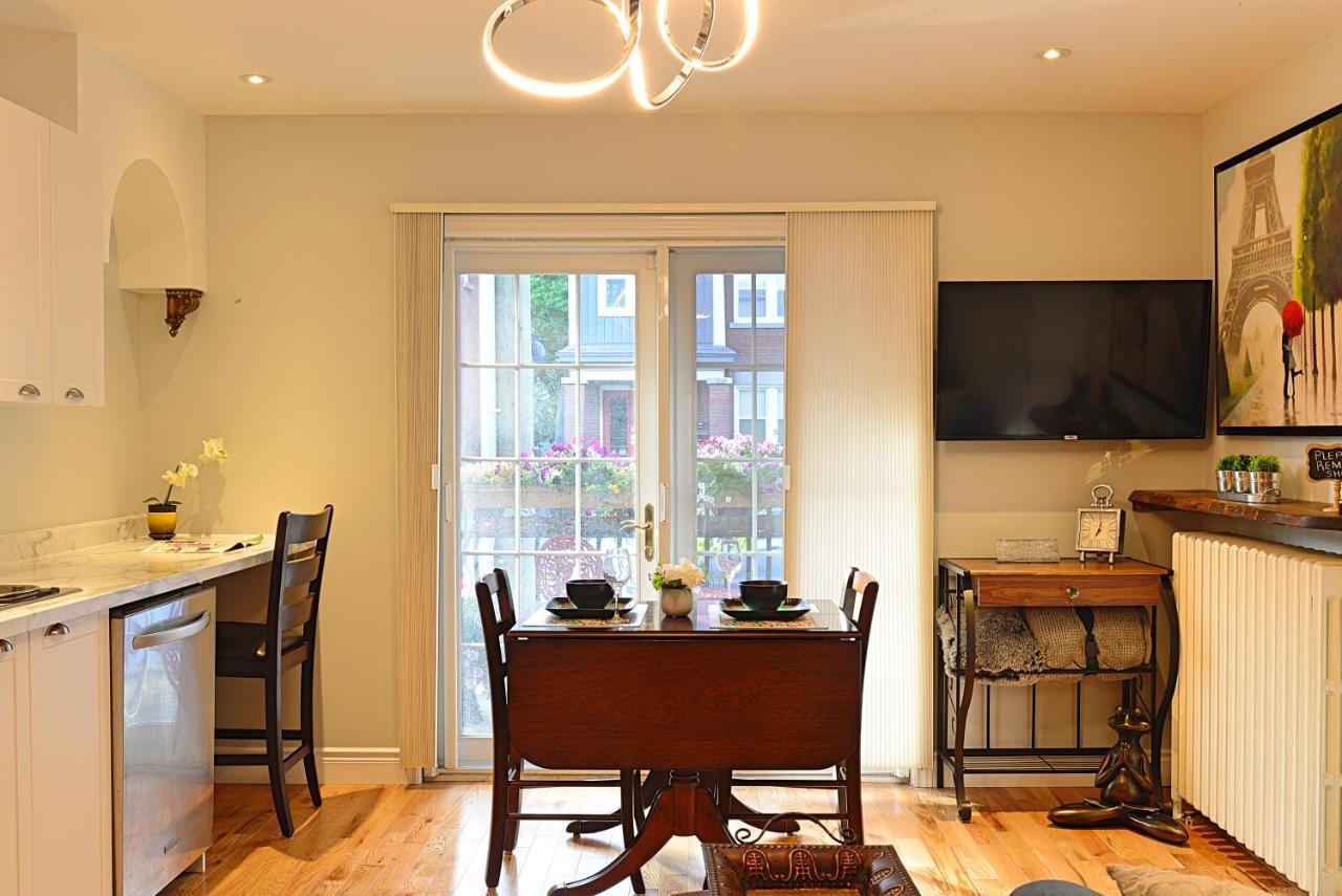 Ottawa Downtown Executive Apartment Retreat With Private Balcony Near Bank Street - Sleep Max 2 Bagian luar foto