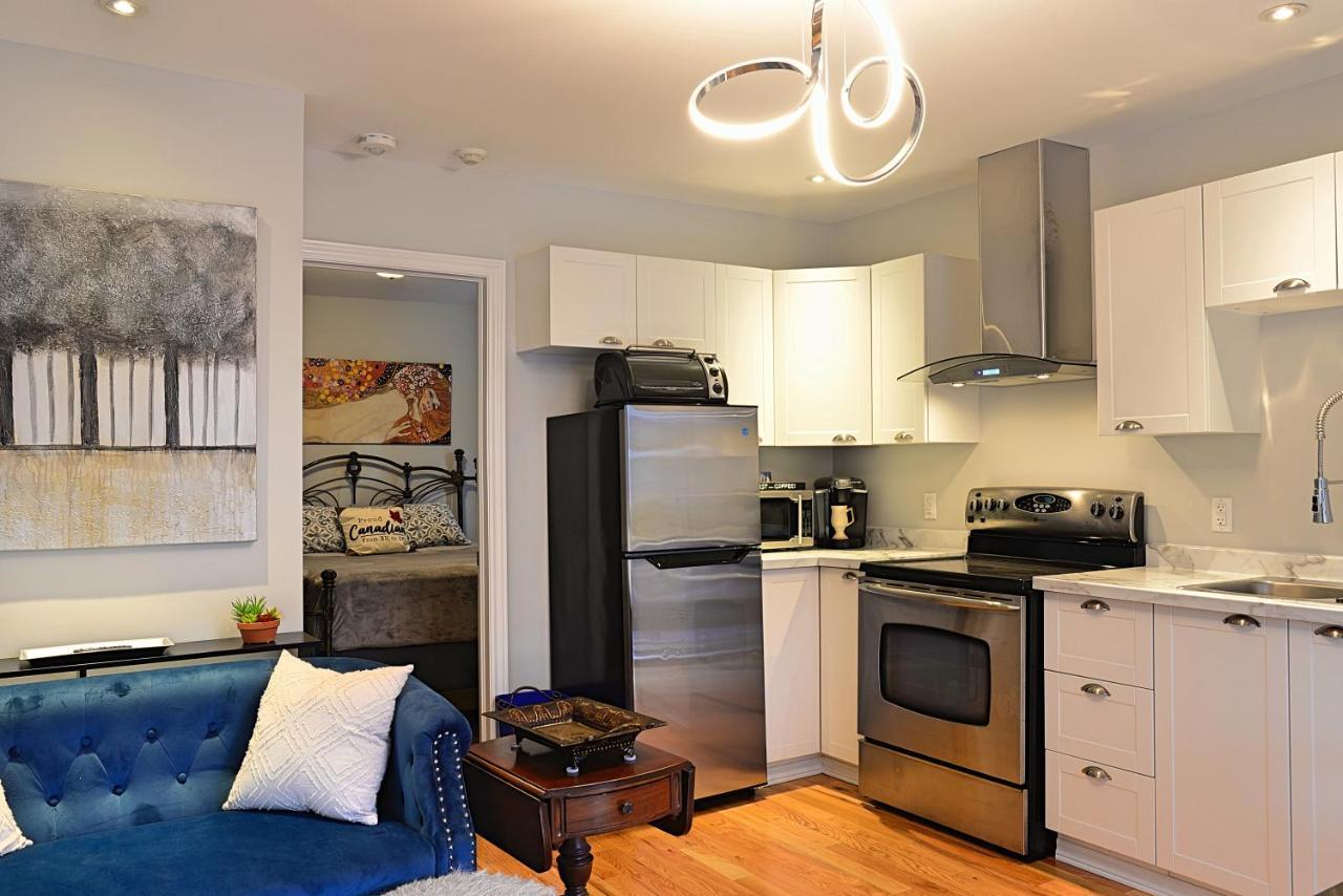 Ottawa Downtown Executive Apartment Retreat With Private Balcony Near Bank Street - Sleep Max 2 Bagian luar foto