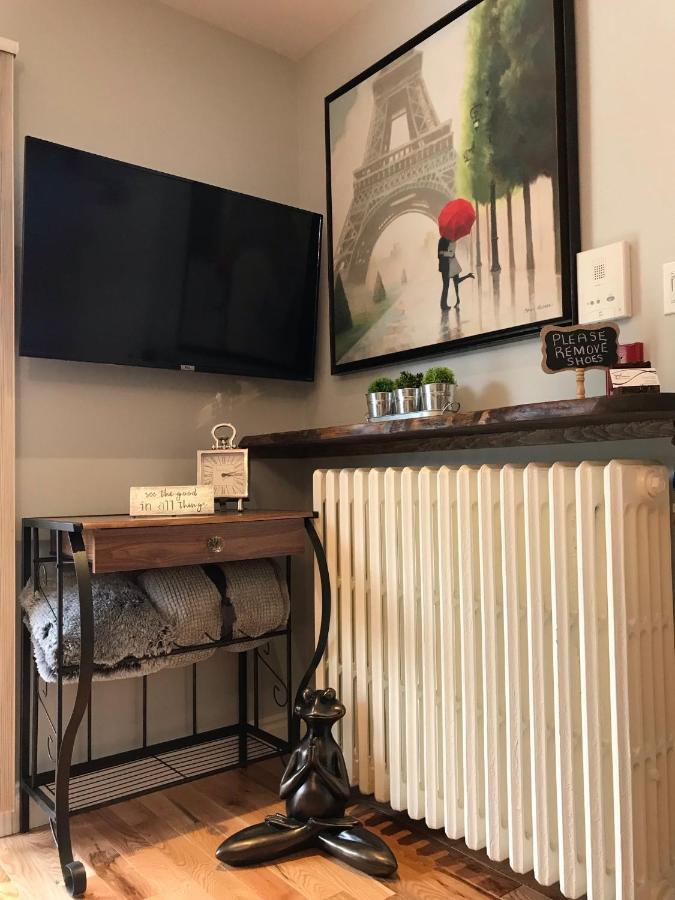 Ottawa Downtown Executive Apartment Retreat With Private Balcony Near Bank Street - Sleep Max 2 Bagian luar foto